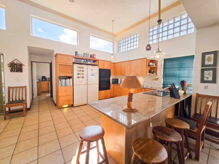 5 Bedroom Property for Sale in Stilbaai Wes Western Cape